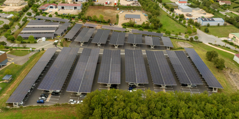 Visite des ombrières photovoltaïques citoyennes de La Glèbe avec l ...